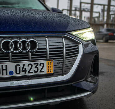 Ауді E-Tron, об'ємом двигуна 0 л та пробігом 81 тис. км за 34500 $, фото 3 на Automoto.ua