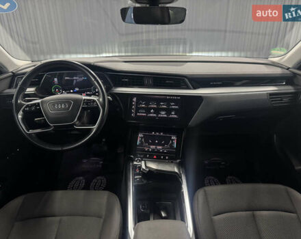 Ауді E-Tron, об'ємом двигуна 0 л та пробігом 190 тис. км за 23999 $, фото 4 на Automoto.ua
