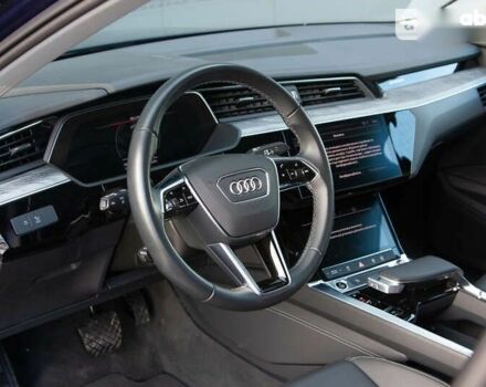 Ауди E-Tron, объемом двигателя 0 л и пробегом 22 тыс. км за 40400 $, фото 10 на Automoto.ua