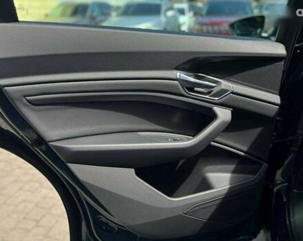 Ауди E-Tron, объемом двигателя 0 л и пробегом 45 тыс. км за 34300 $, фото 21 на Automoto.ua