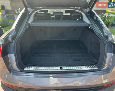 Ауди E-Tron, объемом двигателя 0 л и пробегом 40 тыс. км за 35000 $, фото 6 на Automoto.ua