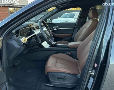 Ауді E-Tron, об'ємом двигуна 0 л та пробігом 70 тис. км за 42850 $, фото 21 на Automoto.ua