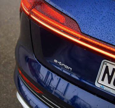 Ауді E-Tron, об'ємом двигуна 0 л та пробігом 81 тис. км за 34500 $, фото 8 на Automoto.ua