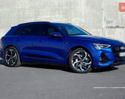 Ауди E-Tron, объемом двигателя 0 л и пробегом 60 тыс. км за 41500 $, фото 2 на Automoto.ua
