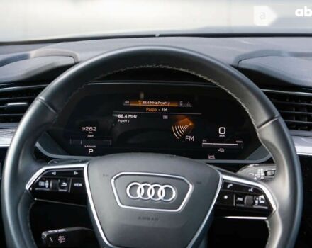 Ауди E-Tron, объемом двигателя 0 л и пробегом 22 тыс. км за 40400 $, фото 15 на Automoto.ua
