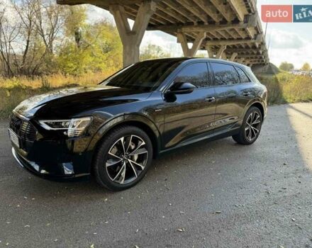 Ауди E-Tron, объемом двигателя 0 л и пробегом 65 тыс. км за 25599 $, фото 13 на Automoto.ua