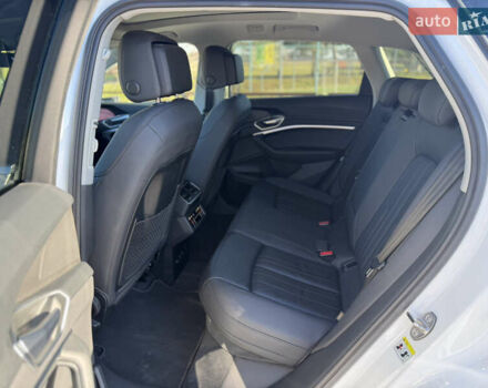 Ауді E-Tron, об'ємом двигуна 0 л та пробігом 129 тис. км за 28500 $, фото 16 на Automoto.ua