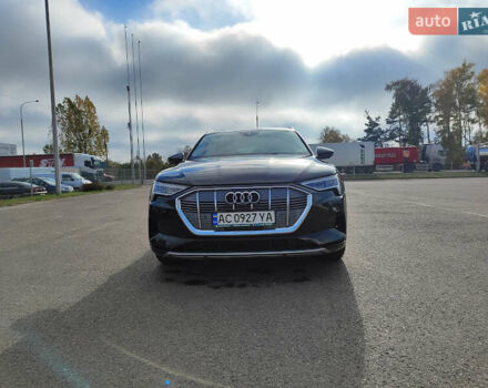 Ауди E-Tron, объемом двигателя 0 л и пробегом 56 тыс. км за 32000 $, фото 7 на Automoto.ua