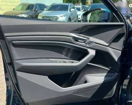 Ауди E-Tron, объемом двигателя 0 л и пробегом 45 тыс. км за 34300 $, фото 9 на Automoto.ua