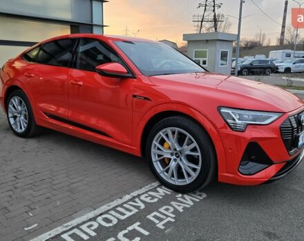 купить новое авто Ауди E-Tron 2021 года от официального дилера E-Car Ауди фото