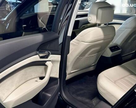 Ауди E-Tron, объемом двигателя 0 л и пробегом 69 тыс. км за 35000 $, фото 28 на Automoto.ua