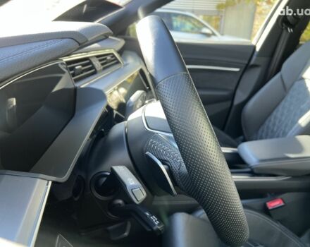 Ауди E-Tron, объемом двигателя 0 л и пробегом 30 тыс. км за 59665 $, фото 28 на Automoto.ua