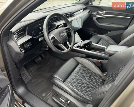 Ауди E-Tron, объемом двигателя 0 л и пробегом 34 тыс. км за 42300 $, фото 10 на Automoto.ua