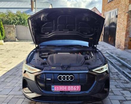 Ауди E-Tron, объемом двигателя 0 л и пробегом 97 тыс. км за 39000 $, фото 21 на Automoto.ua