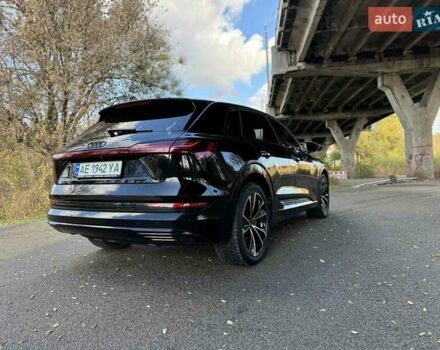 Ауди E-Tron, объемом двигателя 0 л и пробегом 65 тыс. км за 25599 $, фото 3 на Automoto.ua