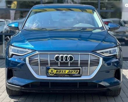 Ауди E-Tron, объемом двигателя 0 л и пробегом 45 тыс. км за 34300 $, фото 2 на Automoto.ua
