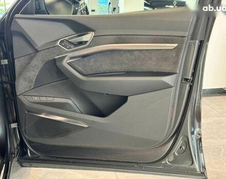 Ауди E-Tron, объемом двигателя 0 л и пробегом 72 тыс. км за 42200 $, фото 28 на Automoto.ua