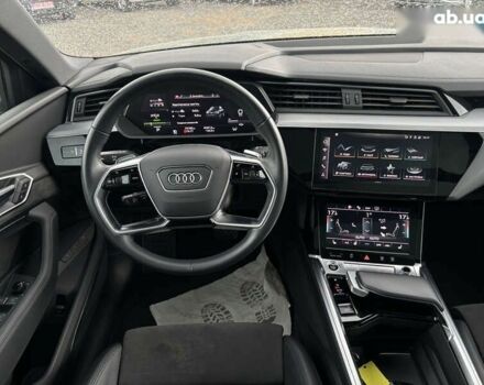 Ауди E-Tron, объемом двигателя 0 л и пробегом 73 тыс. км за 37300 $, фото 19 на Automoto.ua
