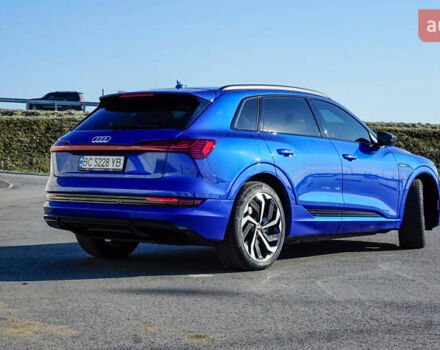 Ауди E-Tron, объемом двигателя 0 л и пробегом 60 тыс. км за 41500 $, фото 8 на Automoto.ua