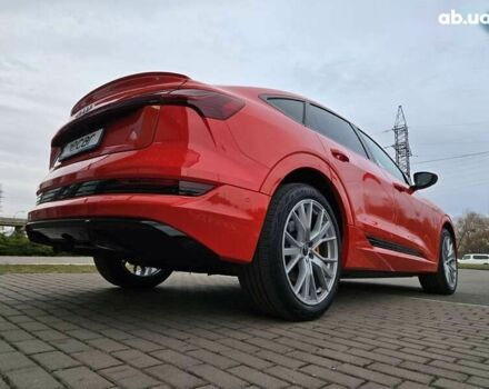 Ауди E-Tron, объемом двигателя 0 л и пробегом 130 тыс. км за 35488 $, фото 13 на Automoto.ua