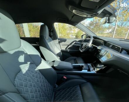 Ауди E-Tron, объемом двигателя 0 л и пробегом 30 тыс. км за 59665 $, фото 24 на Automoto.ua