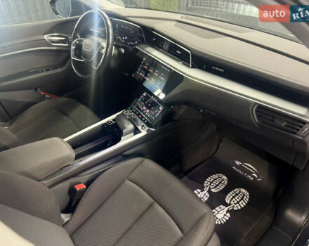 Ауді E-Tron, об'ємом двигуна 0 л та пробігом 190 тис. км за 23999 $, фото 5 на Automoto.ua