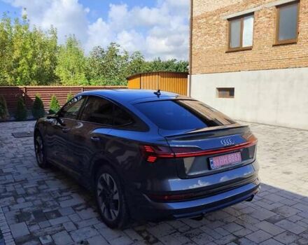 Ауди E-Tron, объемом двигателя 0 л и пробегом 97 тыс. км за 39000 $, фото 8 на Automoto.ua