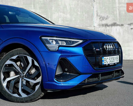 Ауди E-Tron, объемом двигателя 0 л и пробегом 60 тыс. км за 41500 $, фото 16 на Automoto.ua