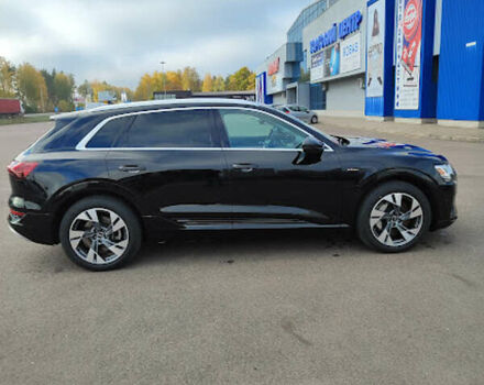 Ауди E-Tron, объемом двигателя 0 л и пробегом 56 тыс. км за 32000 $, фото 16 на Automoto.ua