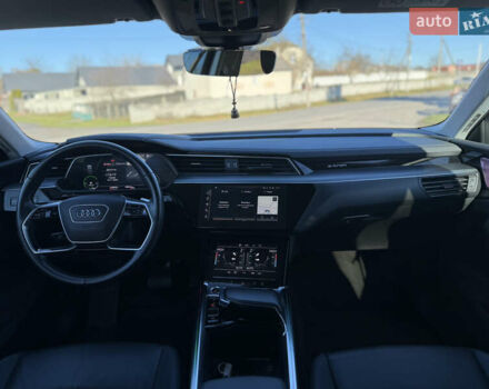 Ауді E-Tron, об'ємом двигуна 0 л та пробігом 129 тис. км за 28500 $, фото 12 на Automoto.ua