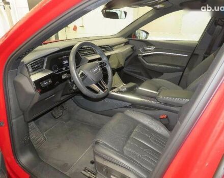 Ауді E-Tron, об'ємом двигуна 0 л та пробігом 28 тис. км за 46722 $, фото 4 на Automoto.ua