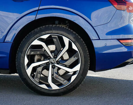 Ауди E-Tron, объемом двигателя 0 л и пробегом 60 тыс. км за 41500 $, фото 14 на Automoto.ua