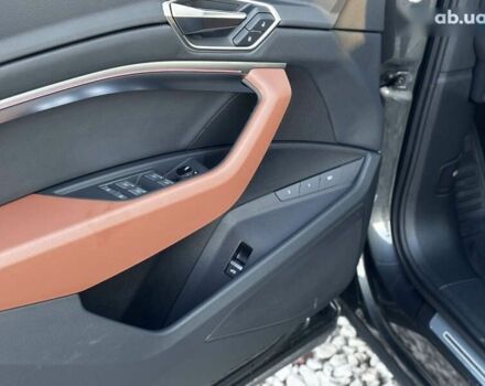 Ауді E-Tron, об'ємом двигуна 0 л та пробігом 70 тис. км за 42850 $, фото 28 на Automoto.ua