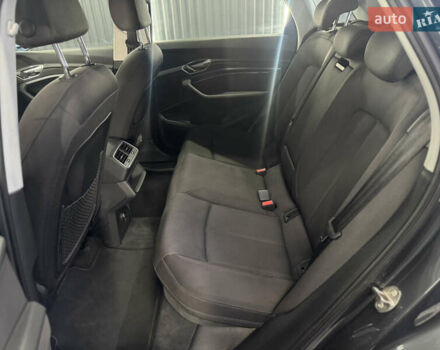 Ауді E-Tron, об'ємом двигуна 0 л та пробігом 190 тис. км за 23999 $, фото 6 на Automoto.ua