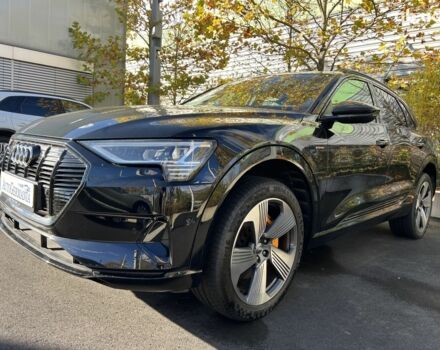Ауди E-Tron, объемом двигателя 0 л и пробегом 30 тыс. км за 59665 $, фото 6 на Automoto.ua