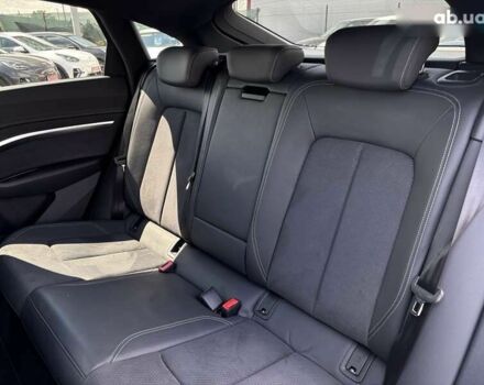 Ауди E-Tron, объемом двигателя 0 л и пробегом 115 тыс. км за 37600 $, фото 14 на Automoto.ua