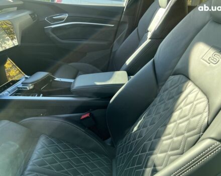 Ауди E-Tron, объемом двигателя 0 л и пробегом 30 тыс. км за 59665 $, фото 27 на Automoto.ua