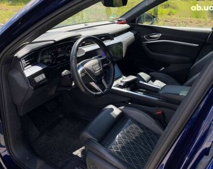 Ауди E-Tron, объемом двигателя 0 л и пробегом 72 тыс. км за 42390 $, фото 14 на Automoto.ua