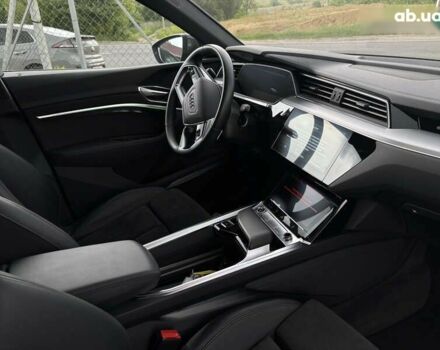 Ауди E-Tron, объемом двигателя 0 л и пробегом 73 тыс. км за 37300 $, фото 25 на Automoto.ua
