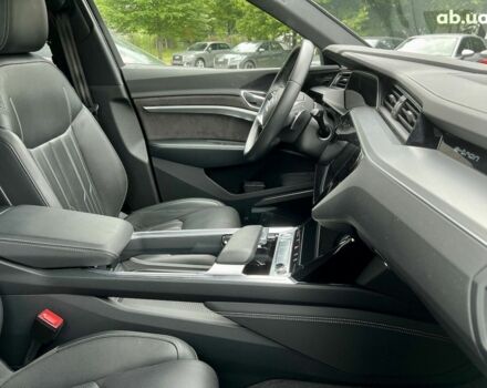 Ауди E-Tron, объемом двигателя 0 л и пробегом 42 тыс. км за 74120 $, фото 19 на Automoto.ua