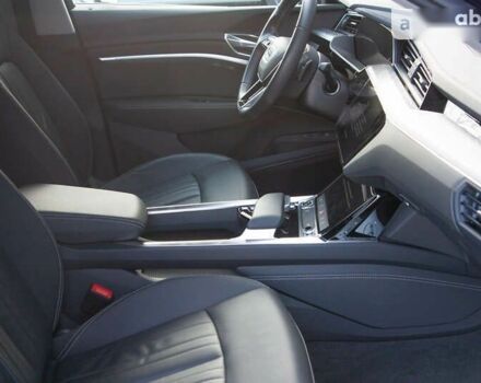 Ауди E-Tron, объемом двигателя 0 л и пробегом 22 тыс. км за 40400 $, фото 20 на Automoto.ua