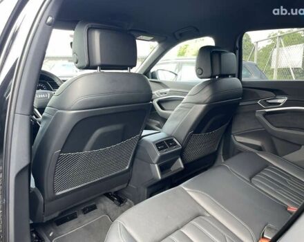 Ауди E-Tron, объемом двигателя 0 л и пробегом 70 тыс. км за 39499 $, фото 25 на Automoto.ua