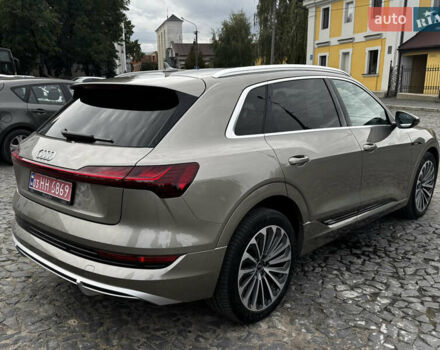 Ауди E-Tron, объемом двигателя 0 л и пробегом 34 тыс. км за 42300 $, фото 5 на Automoto.ua