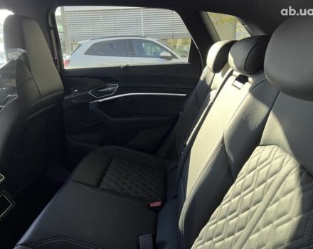 Ауди E-Tron, объемом двигателя 0 л и пробегом 30 тыс. км за 59665 $, фото 15 на Automoto.ua