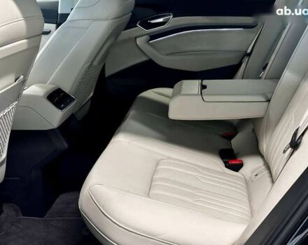 Ауди E-Tron, объемом двигателя 0 л и пробегом 69 тыс. км за 35000 $, фото 27 на Automoto.ua