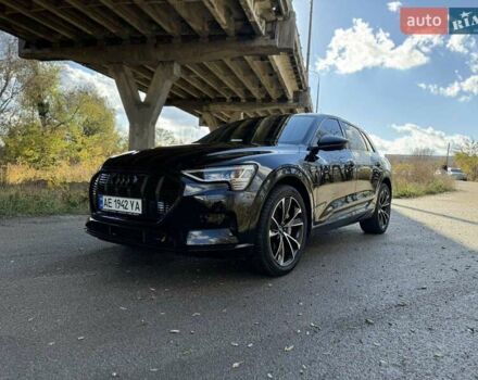 Ауди E-Tron, объемом двигателя 0 л и пробегом 65 тыс. км за 25599 $, фото 17 на Automoto.ua
