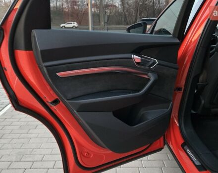 купить новое авто Ауди E-Tron 2021 года от официального дилера E-Car Ауди фото