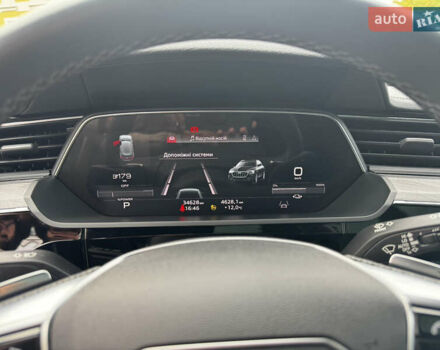 Ауди E-Tron, объемом двигателя 0 л и пробегом 34 тыс. км за 42300 $, фото 11 на Automoto.ua