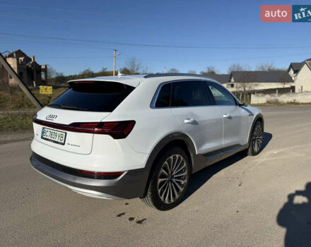 Ауді E-Tron, об'ємом двигуна 0 л та пробігом 129 тис. км за 28500 $, фото 6 на Automoto.ua