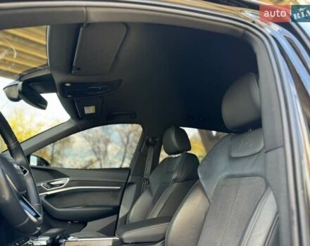 Ауди E-Tron, объемом двигателя 0 л и пробегом 65 тыс. км за 25599 $, фото 31 на Automoto.ua